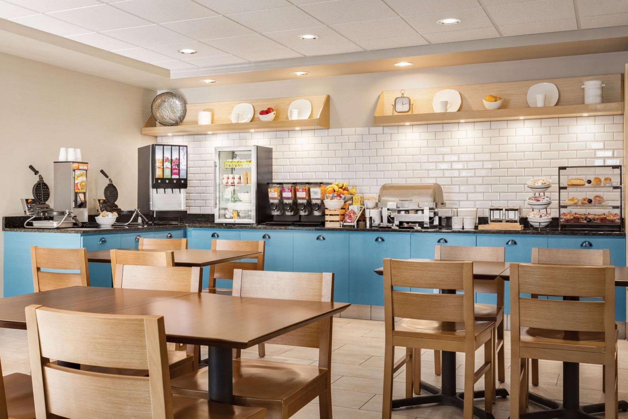 Country Inn & Suites By Radisson, St Cloud East, Mn Saint Cloud Exteriör bild